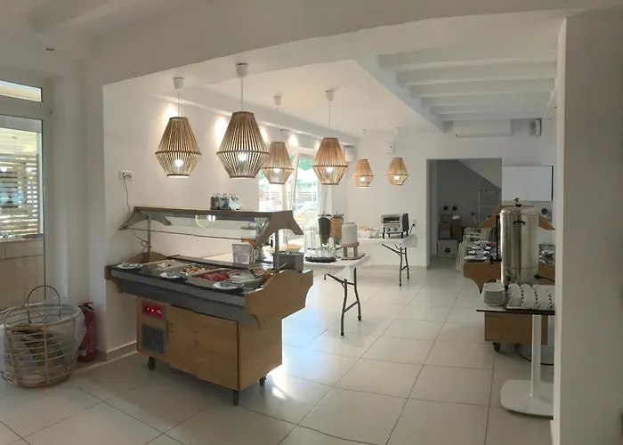 Stella Ξενοδοχείο *